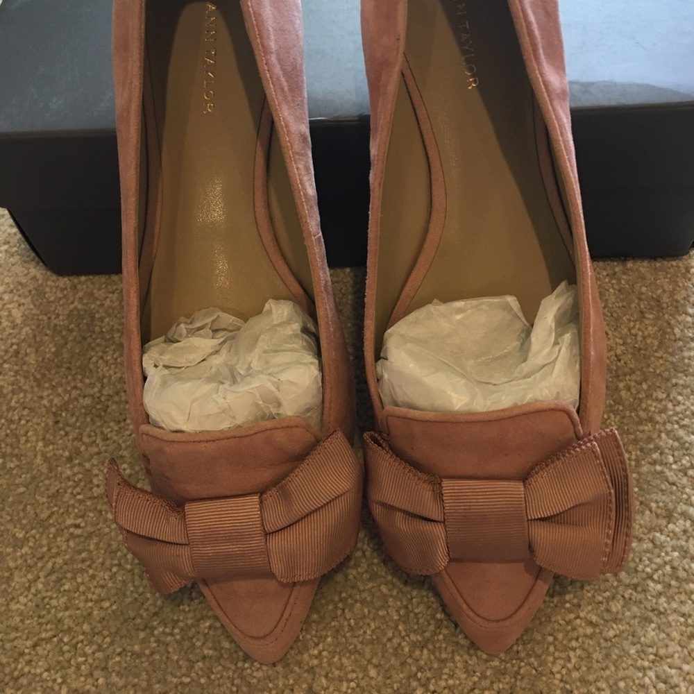 Ann Taylor Suede Bow Loafer
